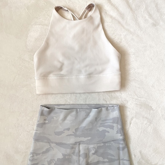 SOLD Lululemon Energy High-Neck Longline Ribbed Bra Size 4 White - Picture 3 of 7